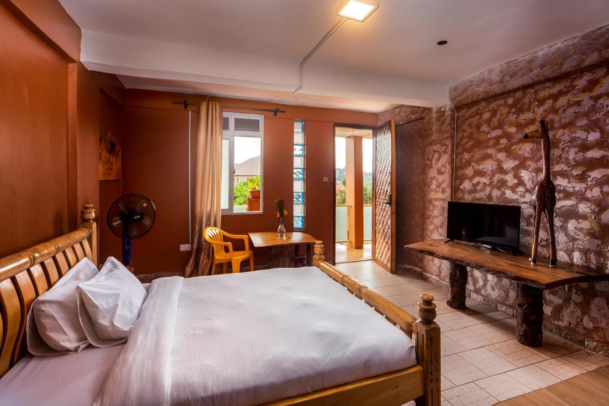 African Tribe Hotel Kampala Bagian luar foto